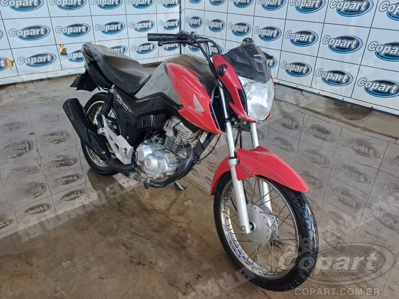 Veiculo em leilao em Candeias/BA