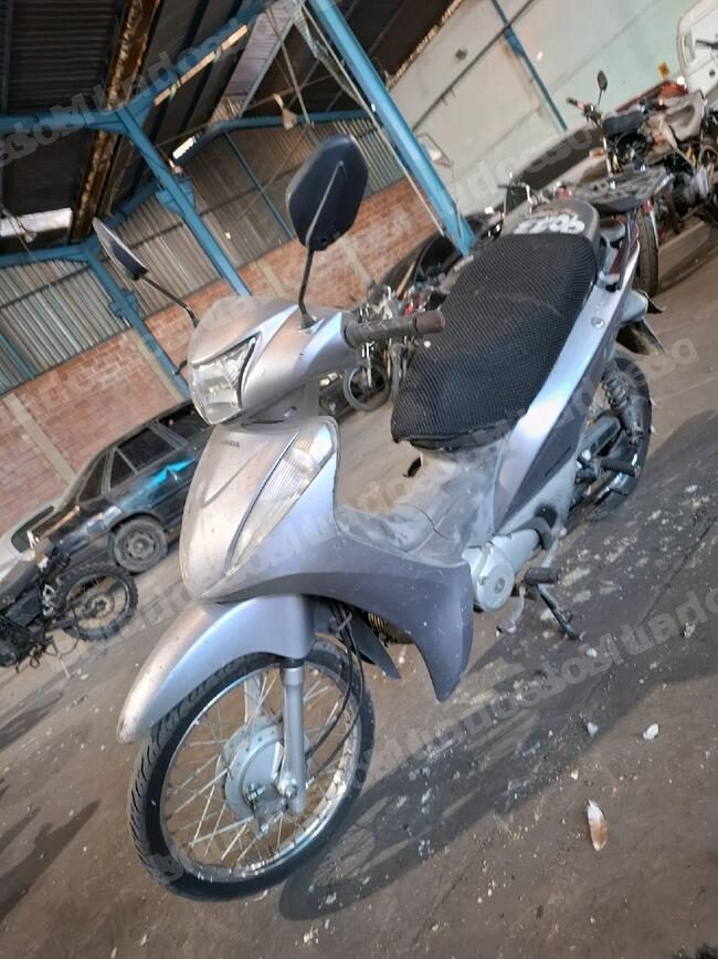 Honda 2014 em leilao em RJ