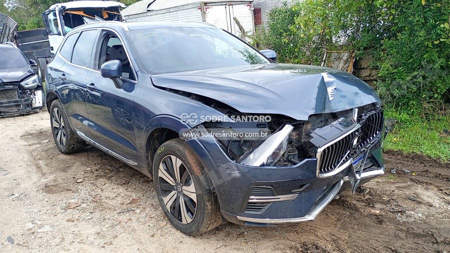 Volvo Xc60 T8 Plus 2023 em leilão em São José dos Pinhais/PR