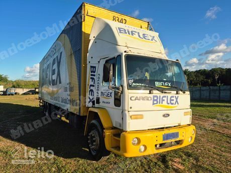 Ford Cargo em leilao em Candeias/BA