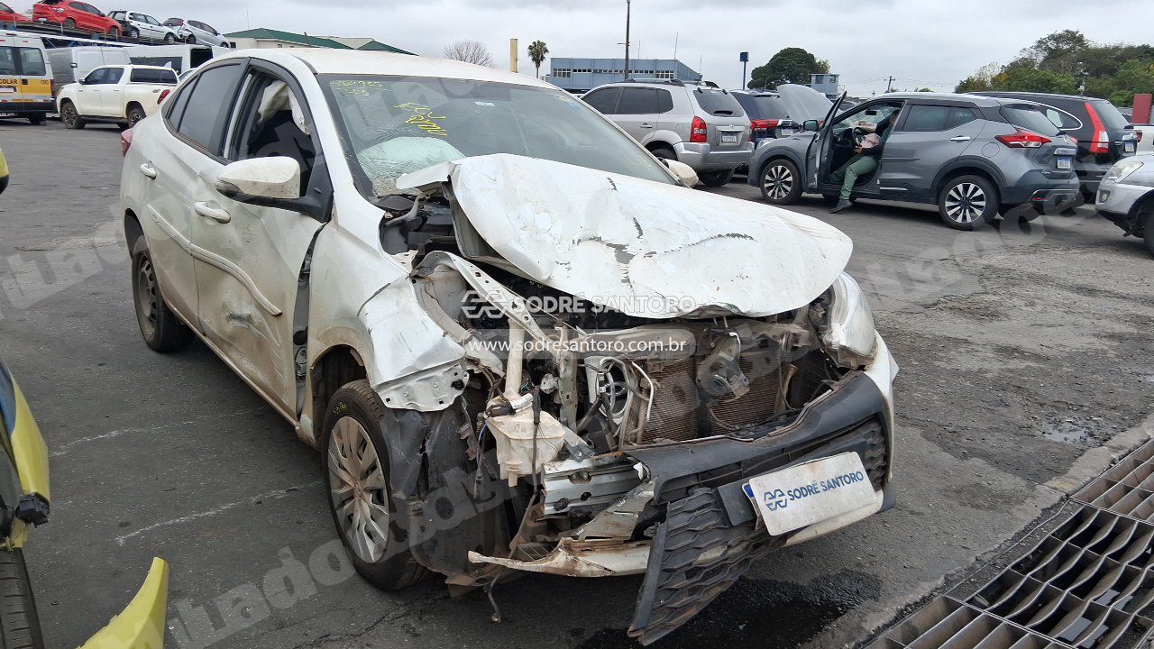 Toyota Yaris 2024 em leilao em Brasil