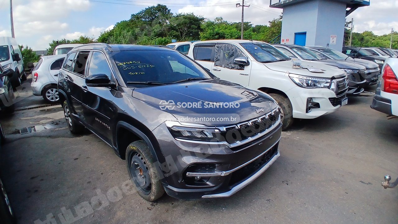 Jeep em leilao em Brasil