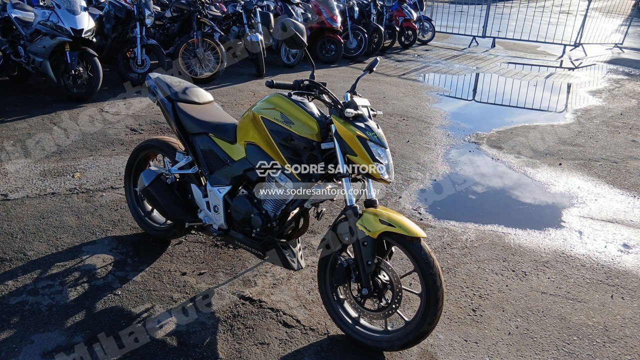 Honda Cb 300F Twister Abs 2023 em leilão em Brasil