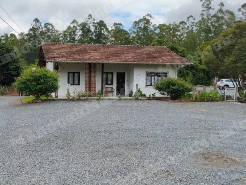 Terreno de 4219 m2 em leilão em Timbó/SC