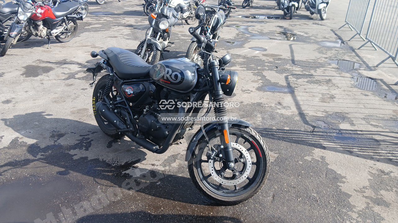 Royal Enfield Royal Hunter 350 2025 em leilão em Brasil