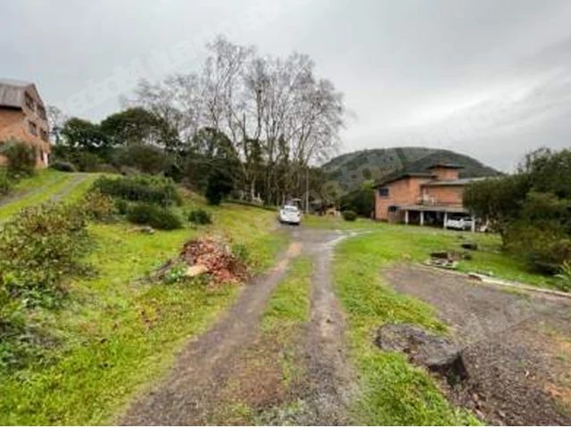 Casa de 9000 m2 em leilão em Farroupilha/RS